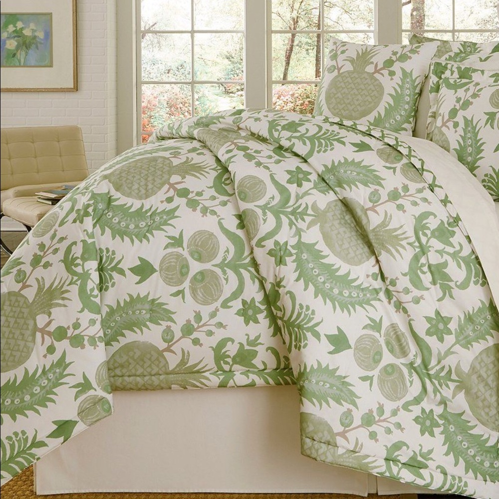 New Southern Living Carrington Comforter King